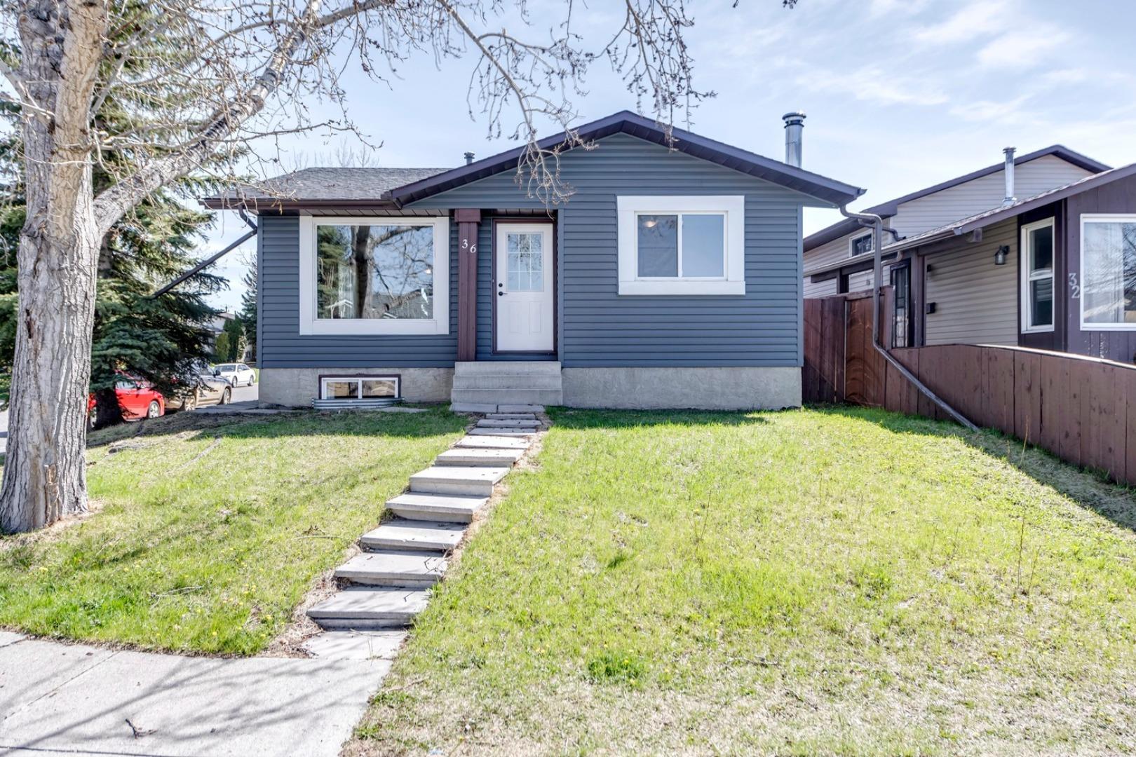 36 Castleridge Road NE, Calgary, Alberta T3J1N9 Sold History HouseSigma