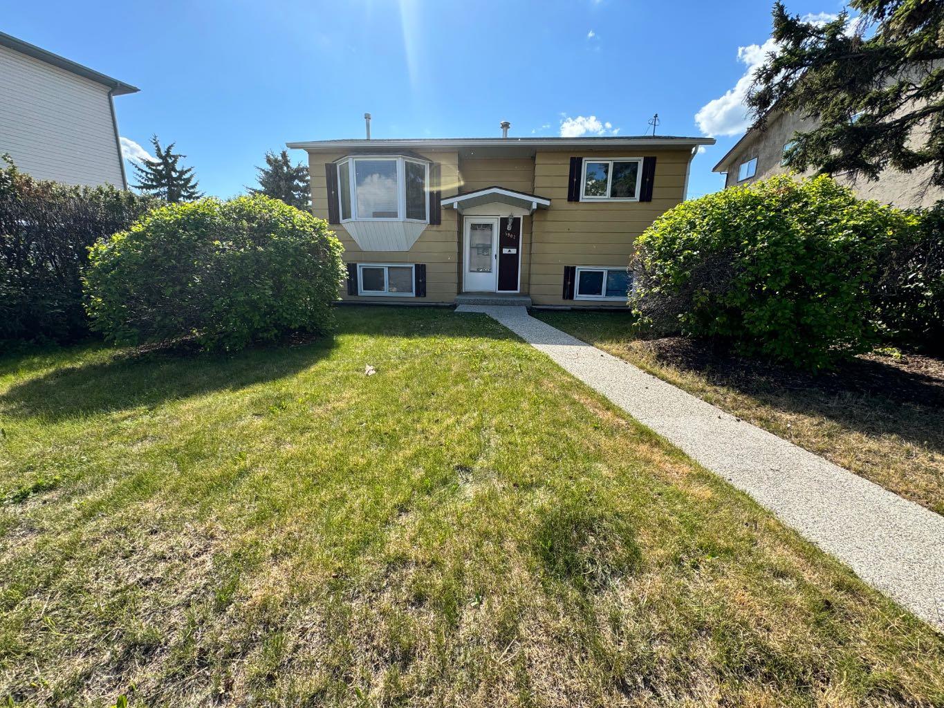 5902 55 Avenue, Red Deer, Alberta T4V5B9 For Sale HouseSigma