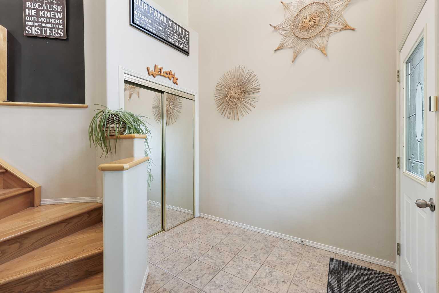 8 Mt Douglas Circle SE, Calgary, Alberta T2Z3N9 For Sale HouseSigma