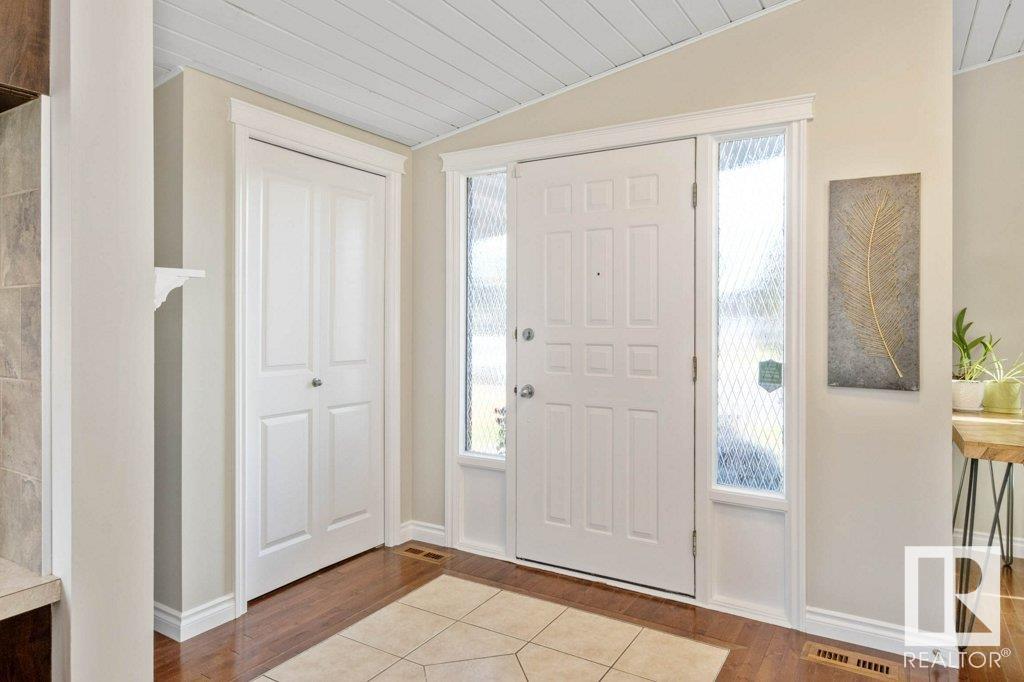 2215 Millbourne Road W NW, Edmonton, Alberta T6K0Y3 For Sale HouseSigma