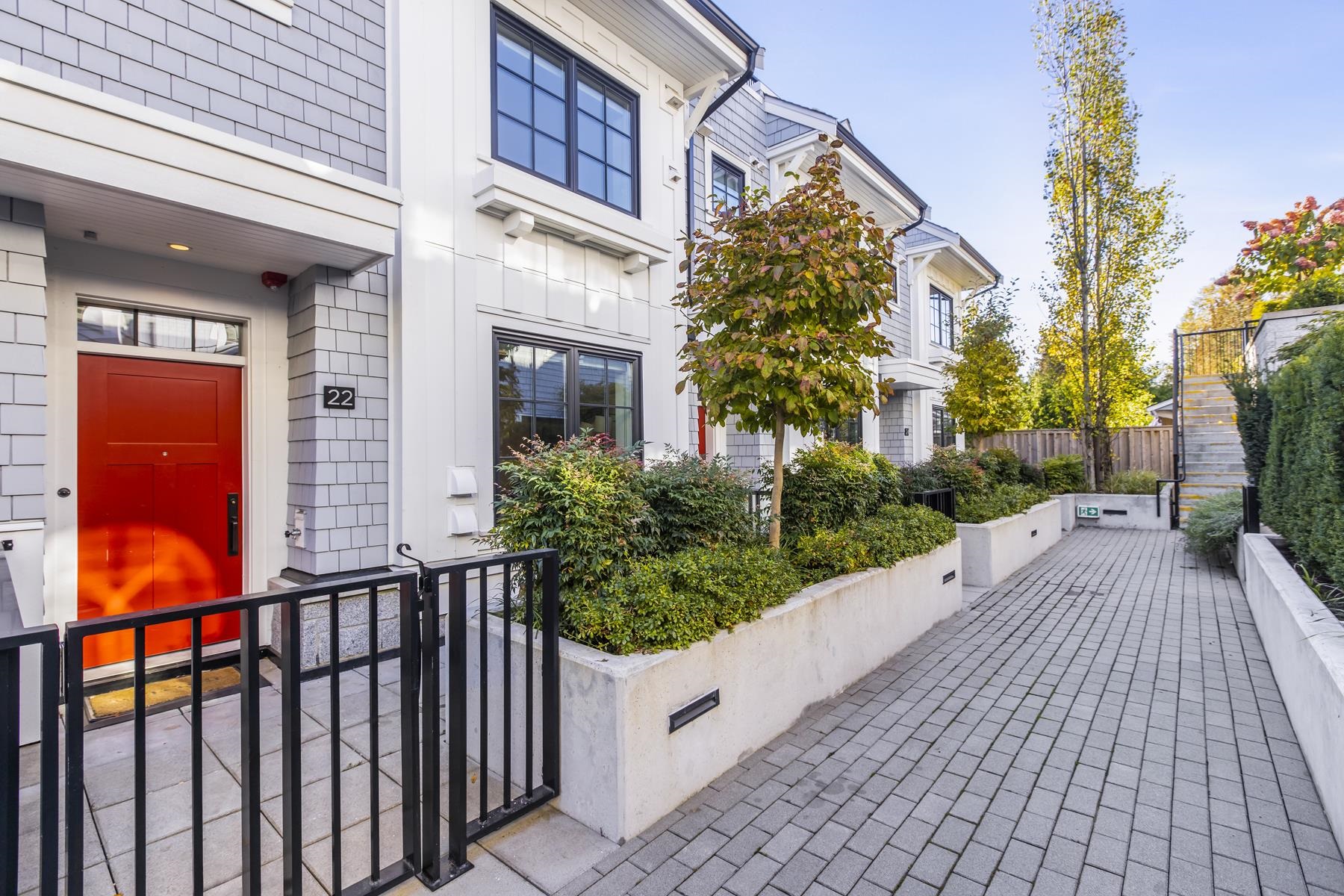 22 1133 RIDGEWOOD DRIVE, North Vancouver, BC Townhouse HouseSigma