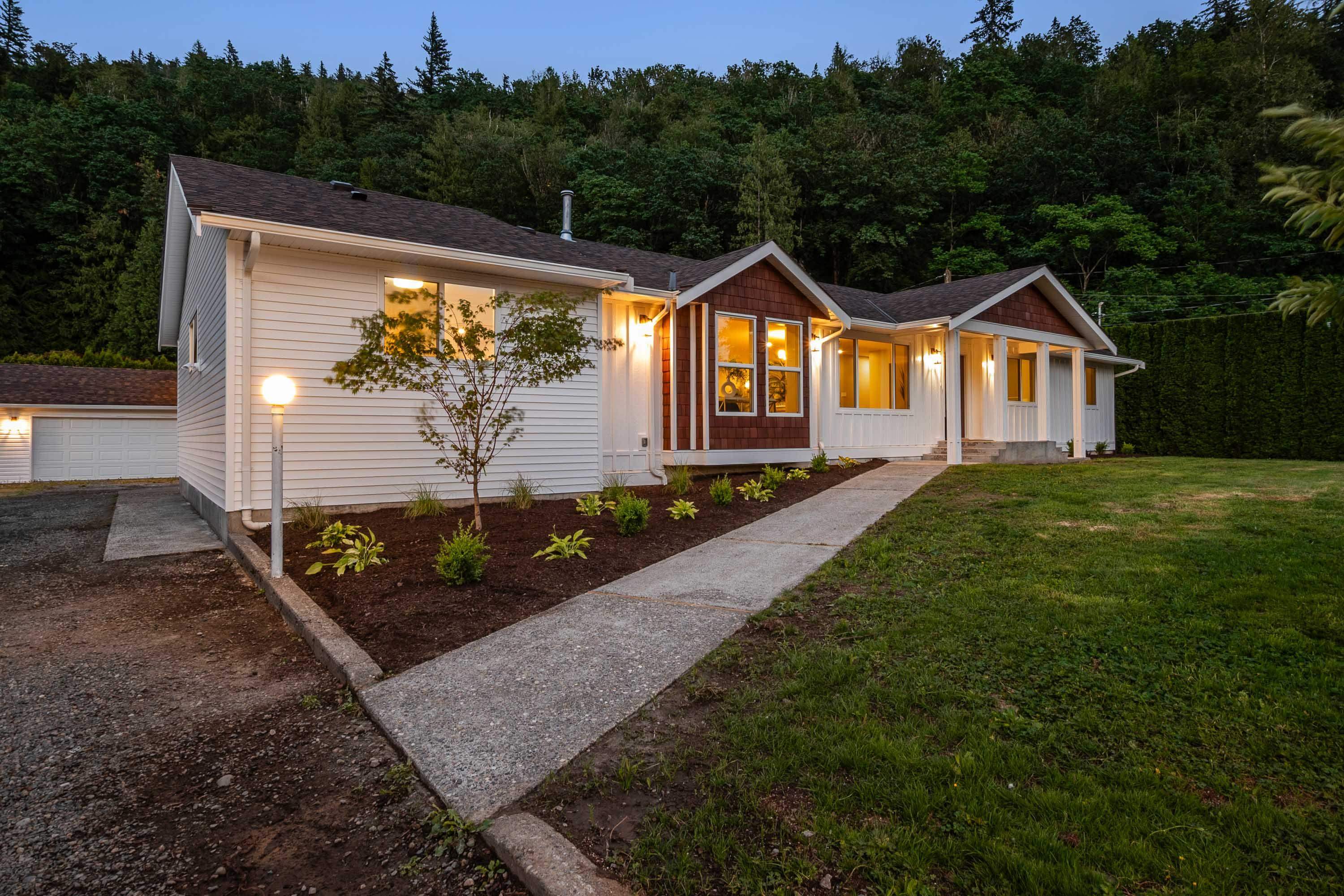 3344 HOT SPRINGS ROAD, Agassiz, British Columbia V0M1A3 For Sale