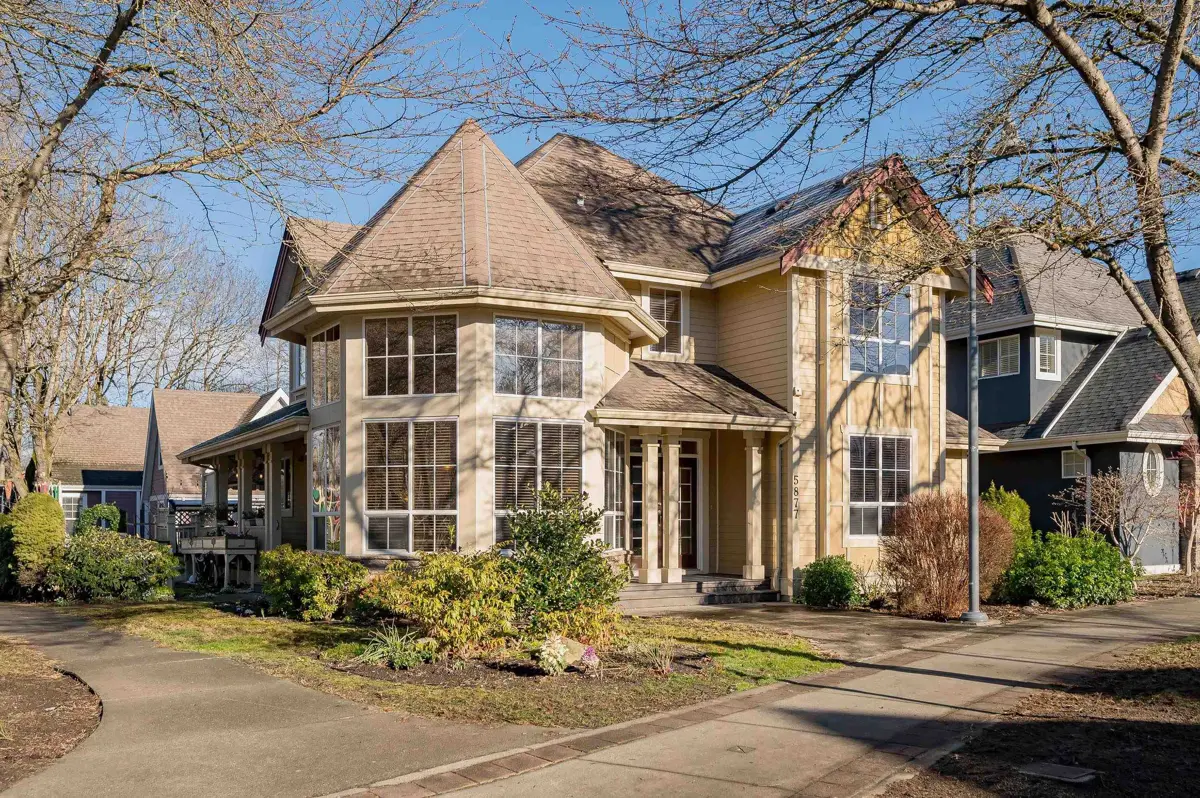 5877 Garrison Boulevard, Chilliwack, British Columbia V2R5X8 For Sale ...