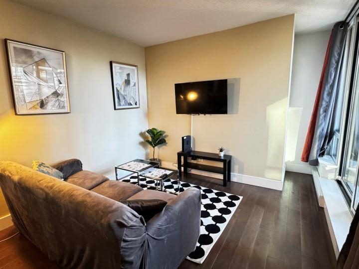 Unit 418 - 1088 Richards Street, Vancouver 4
