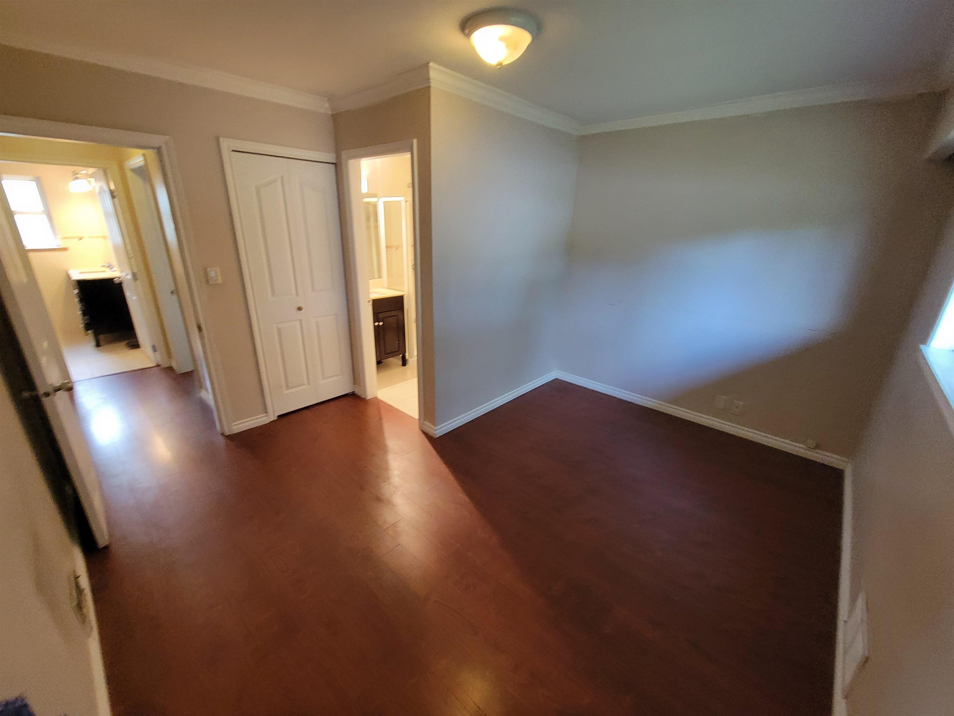 8374 11th Avenue, Burnaby 5