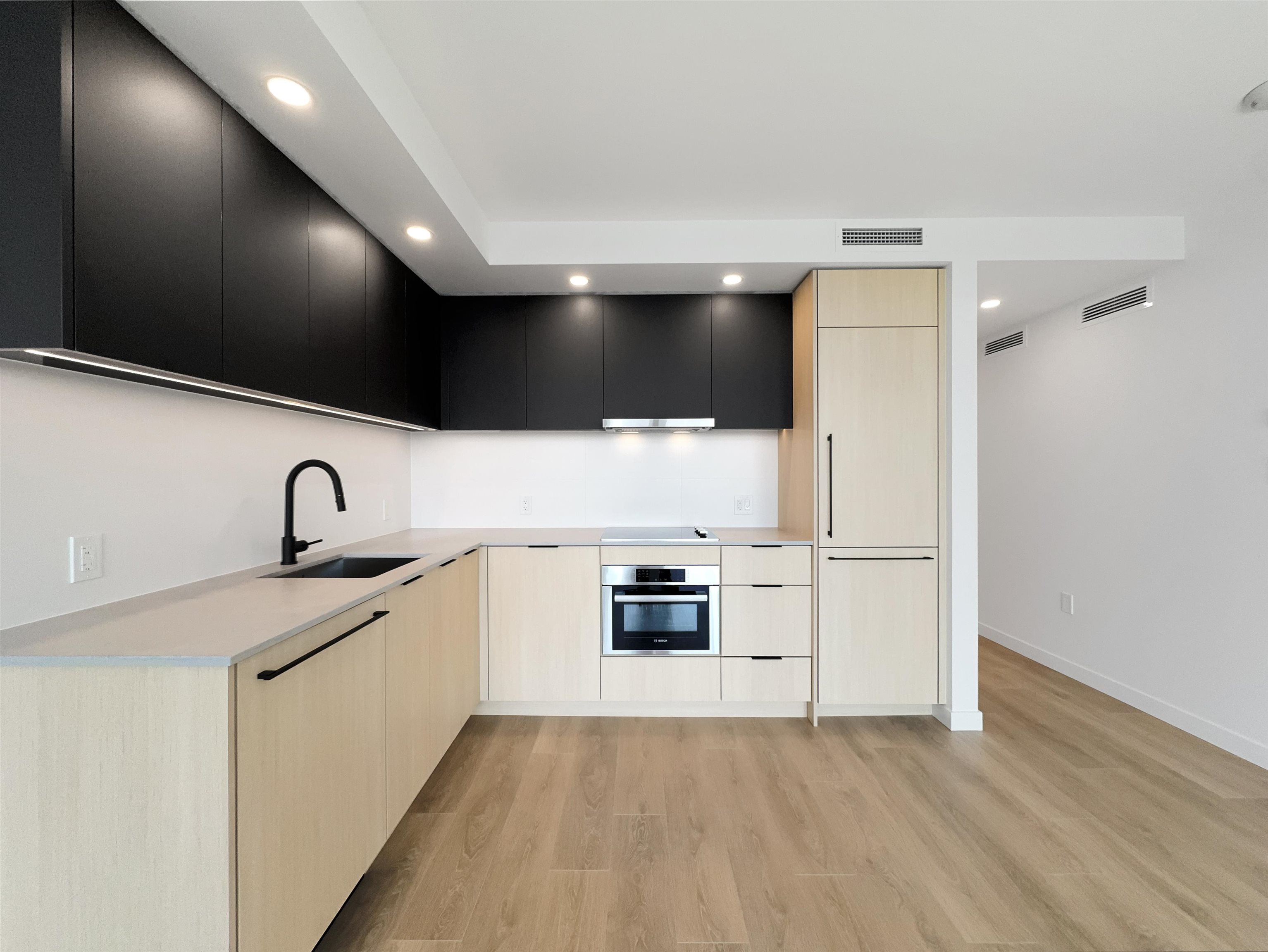 Unit 29XX - 13738 Central Avenue, Surrey 2