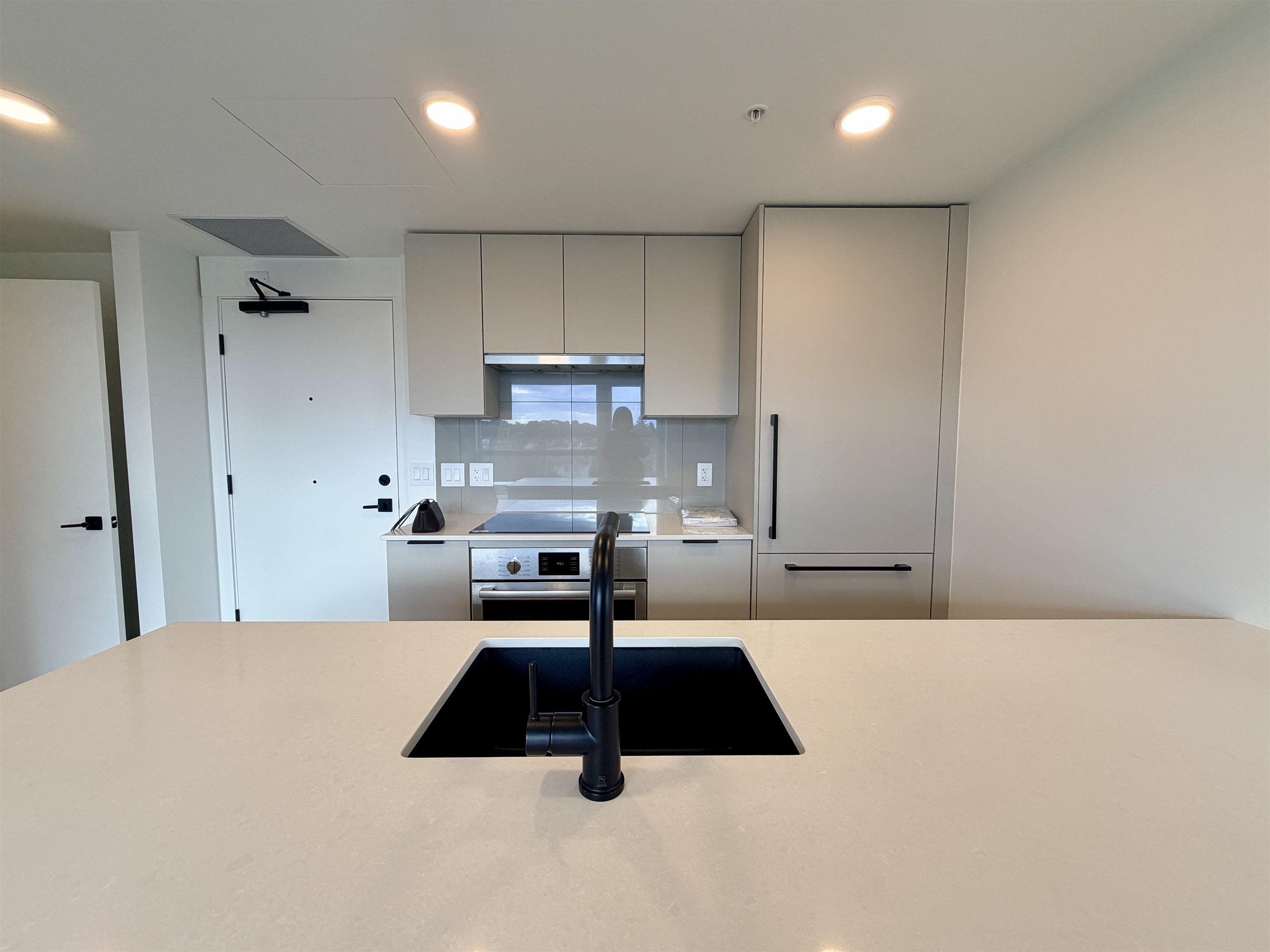 Unit 502 - 8120 Oak Street, Vancouver 5