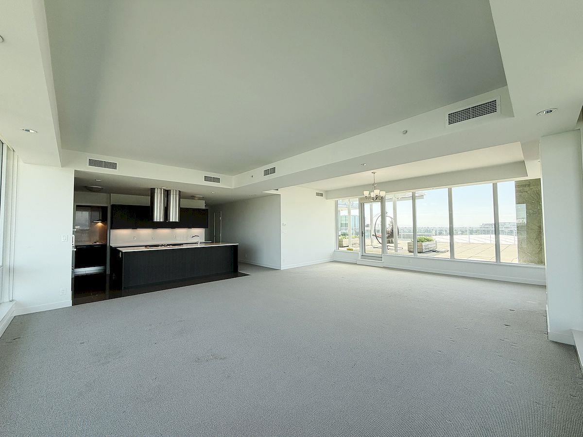 Unit Sub-penthouse - 6633 Pearson Way, Richmond 4