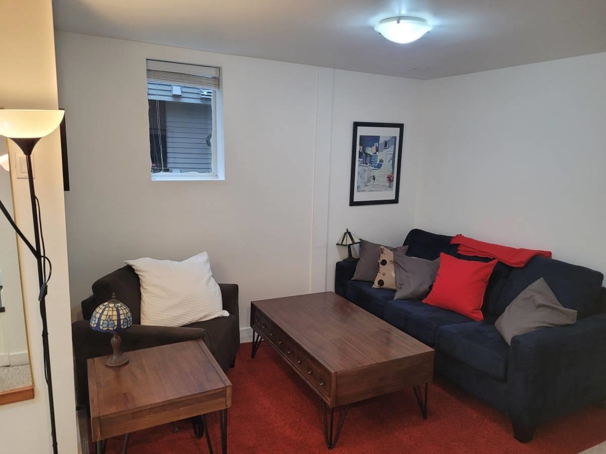 831-Suite 24th Street W, Vancouver 2