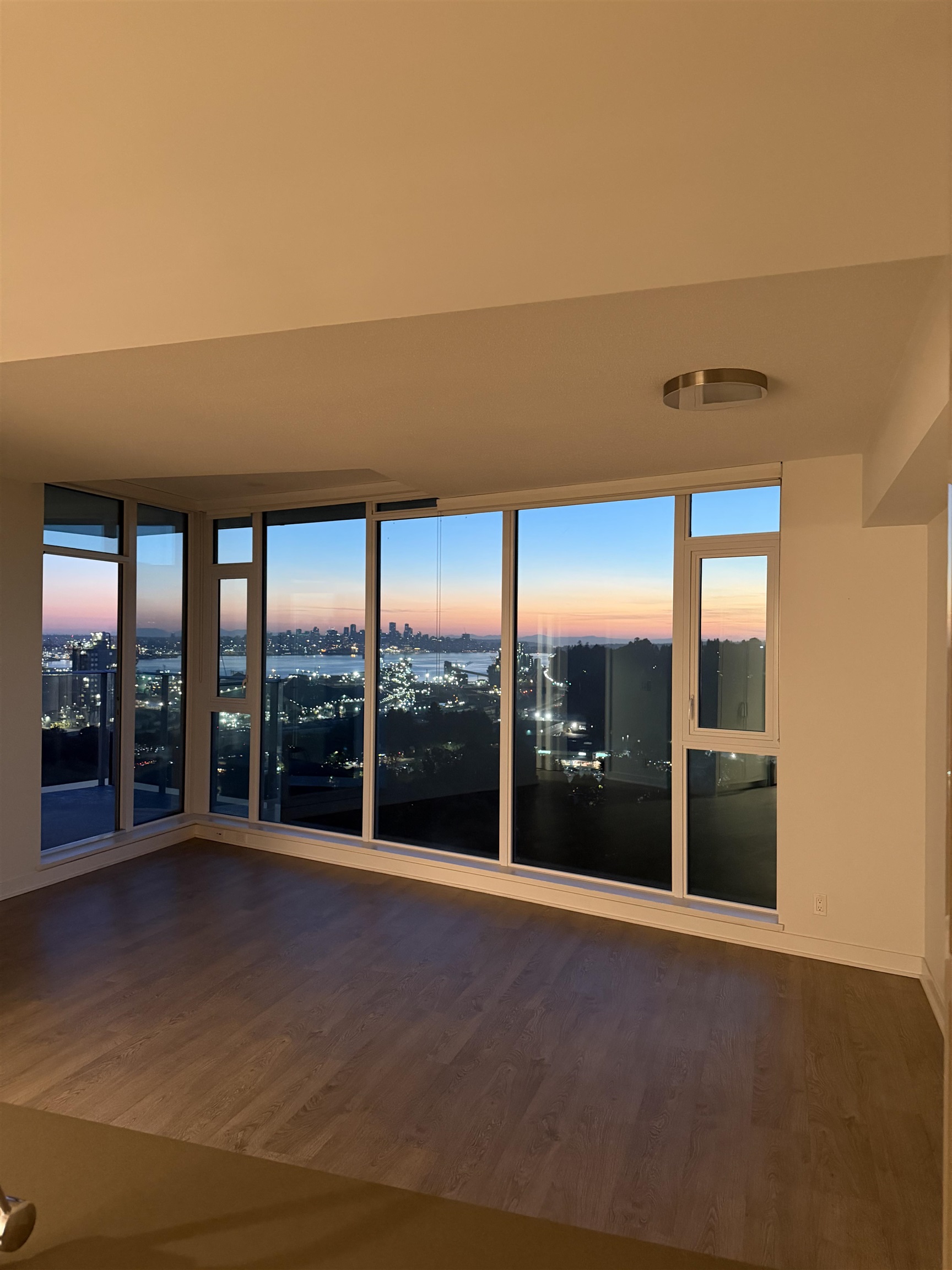 Unit 2506 - 1401 Hunter Street, North Vancouver 4