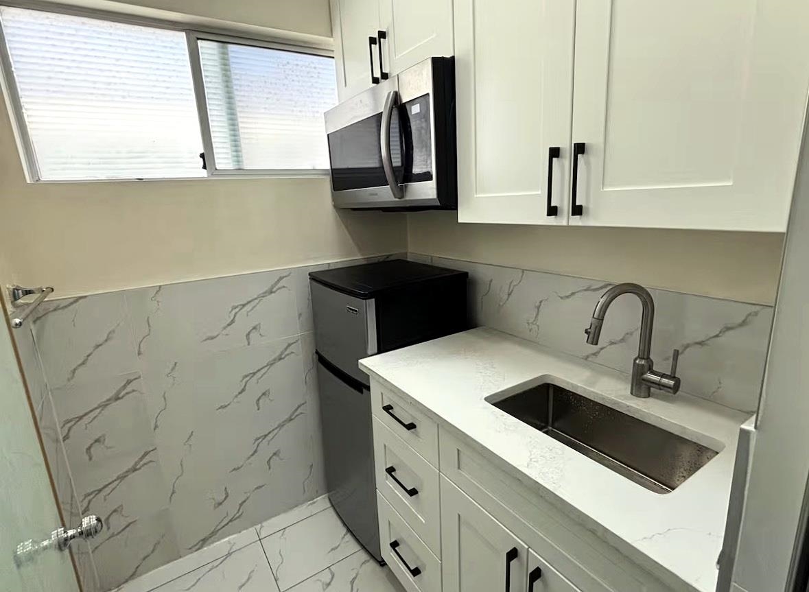 326 48th Avenue W, Vancouver 3