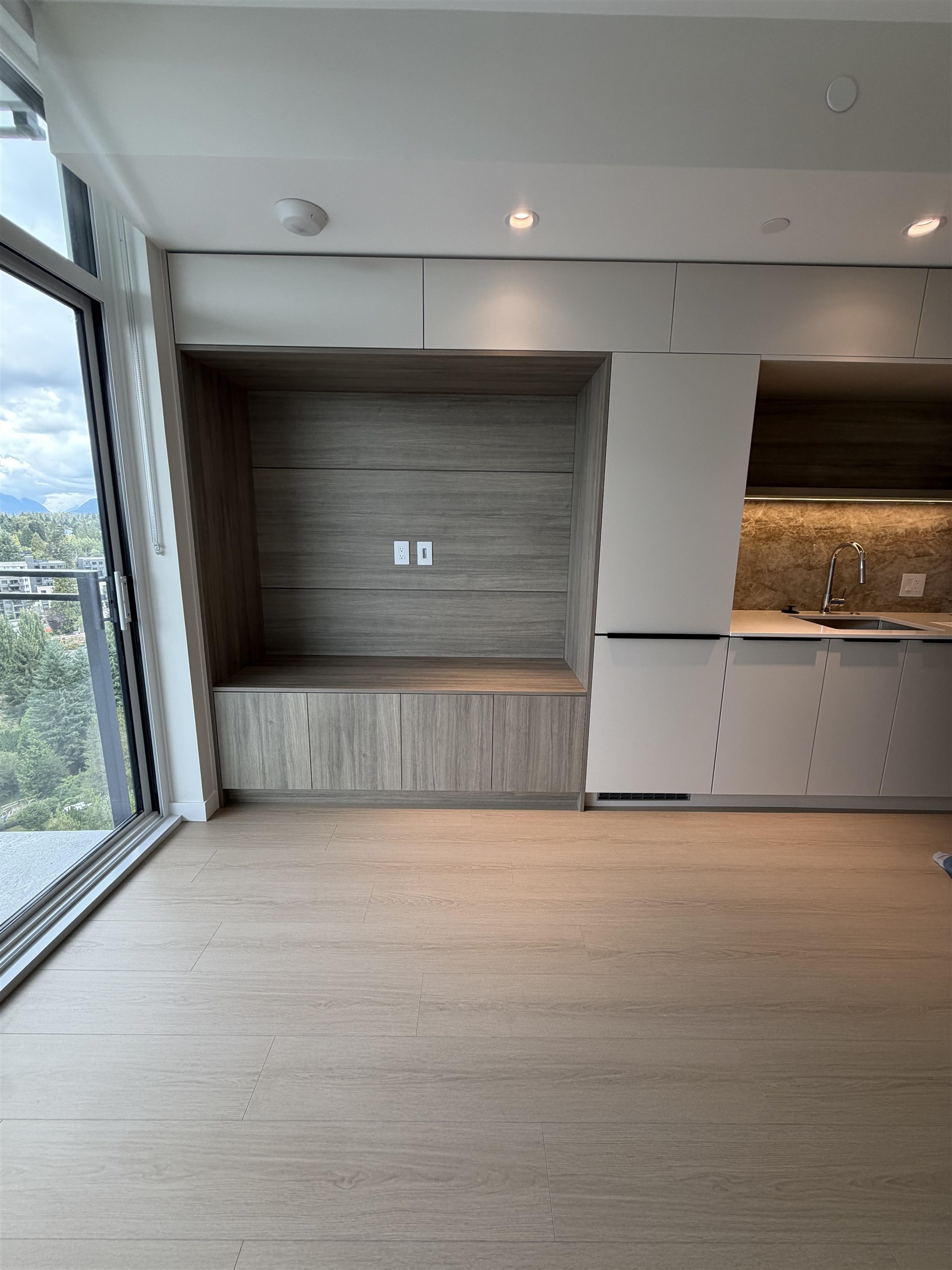 Unit 1xx6 - 608 Elmwood Street, Coquitlam 5
