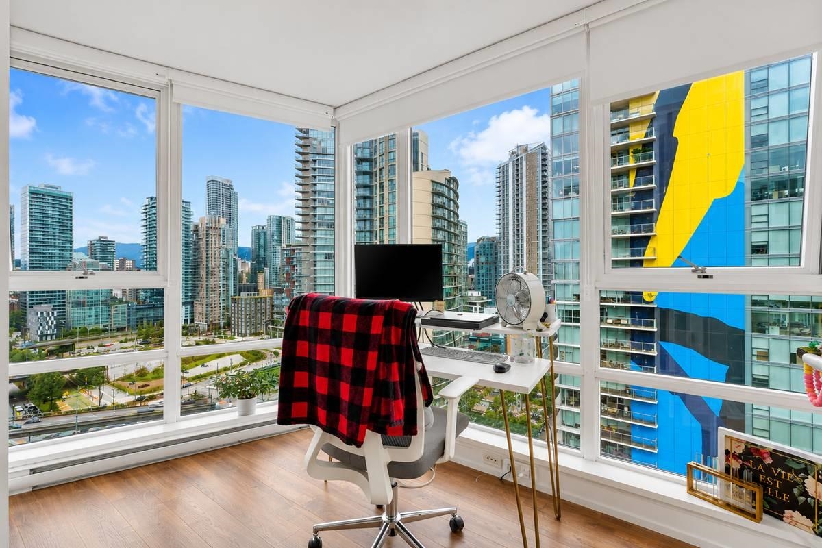 Unit 2606 - 1438 Richards Street, Vancouver 4