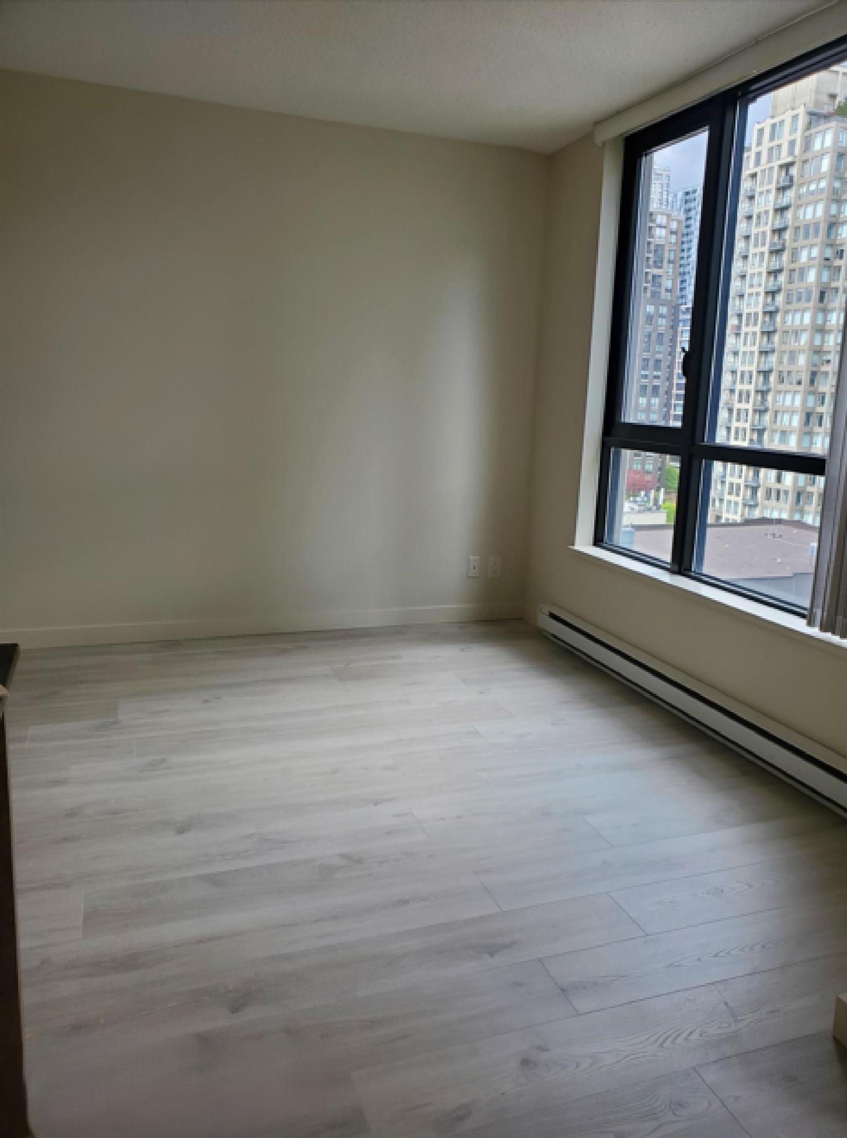 Unit 1302 - 977 Mainland Street, Vancouver 3