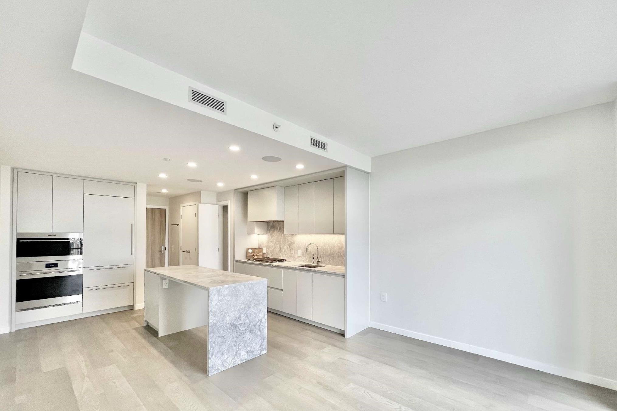 Unit 1402 - 7433 Cambie Street, Vancouver 4
