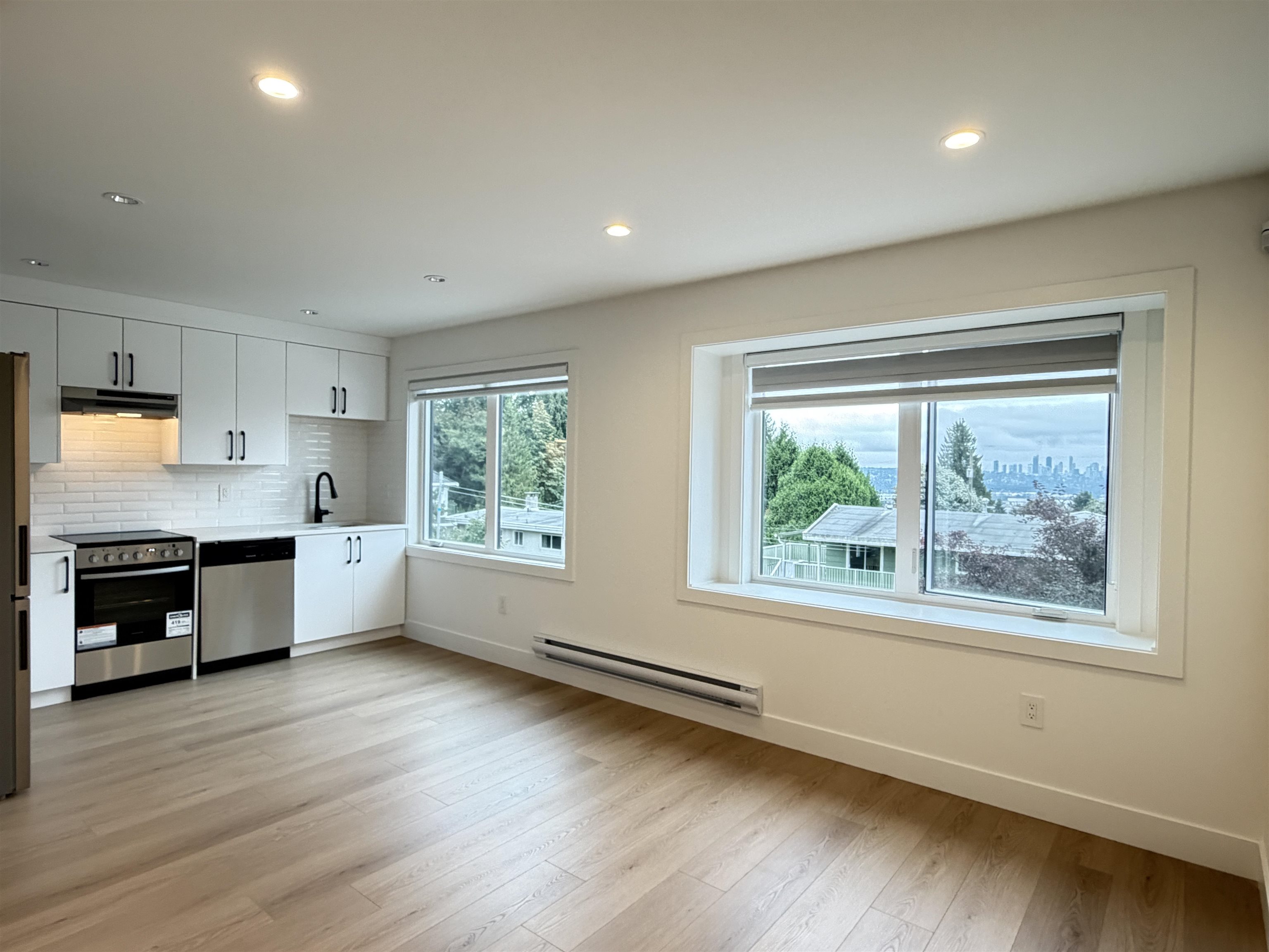 Unit LANEWAY - 1150 Charland Avenue, Coquitlam 4
