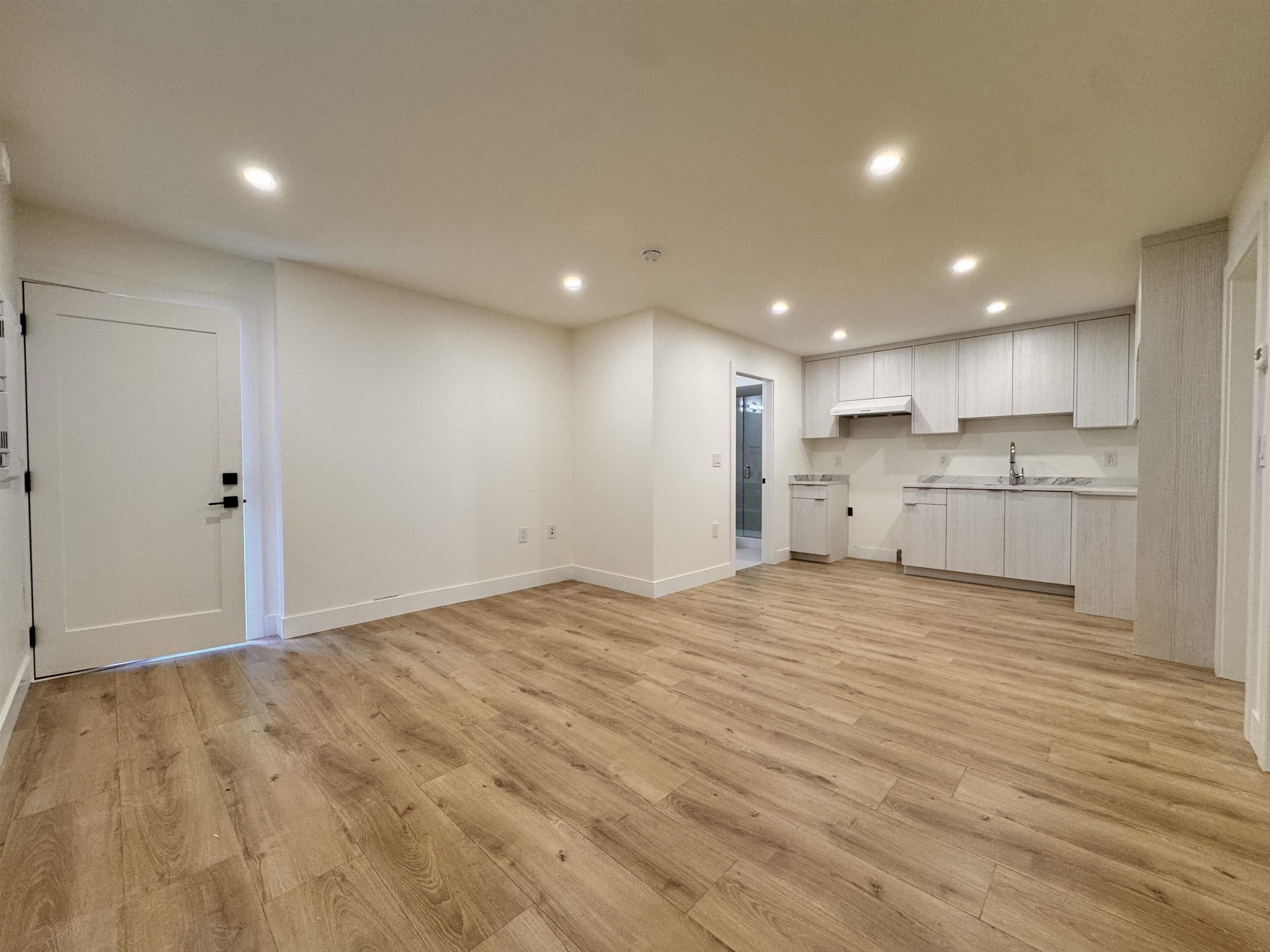 Unit B2 - 8633 12 Avenue, Burnaby 4