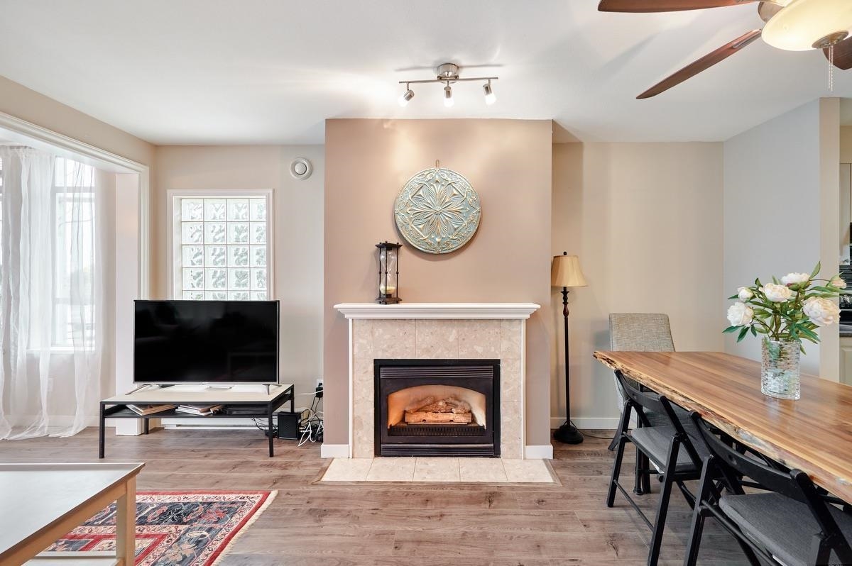 Unit 307 - 855 16th Street W, North Vancouver 2