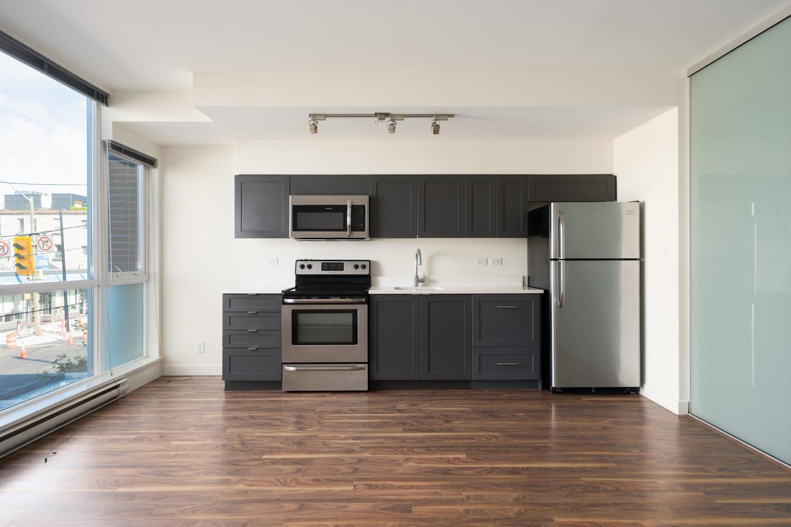Unit 213 - 2511 Quebec Street, Vancouver 2