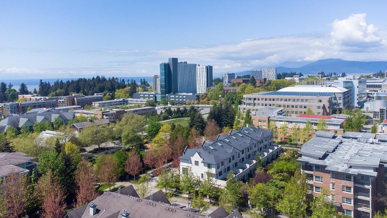 Unit Studio - 6288 Eagles Drive, Vancouver 4