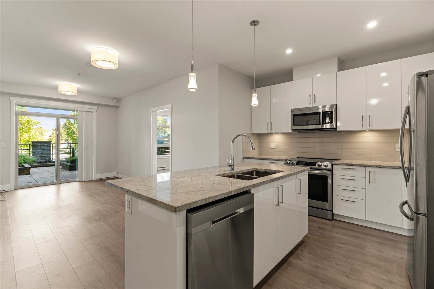 Unit 203 - 45562 Airport Road, Chilliwack 4