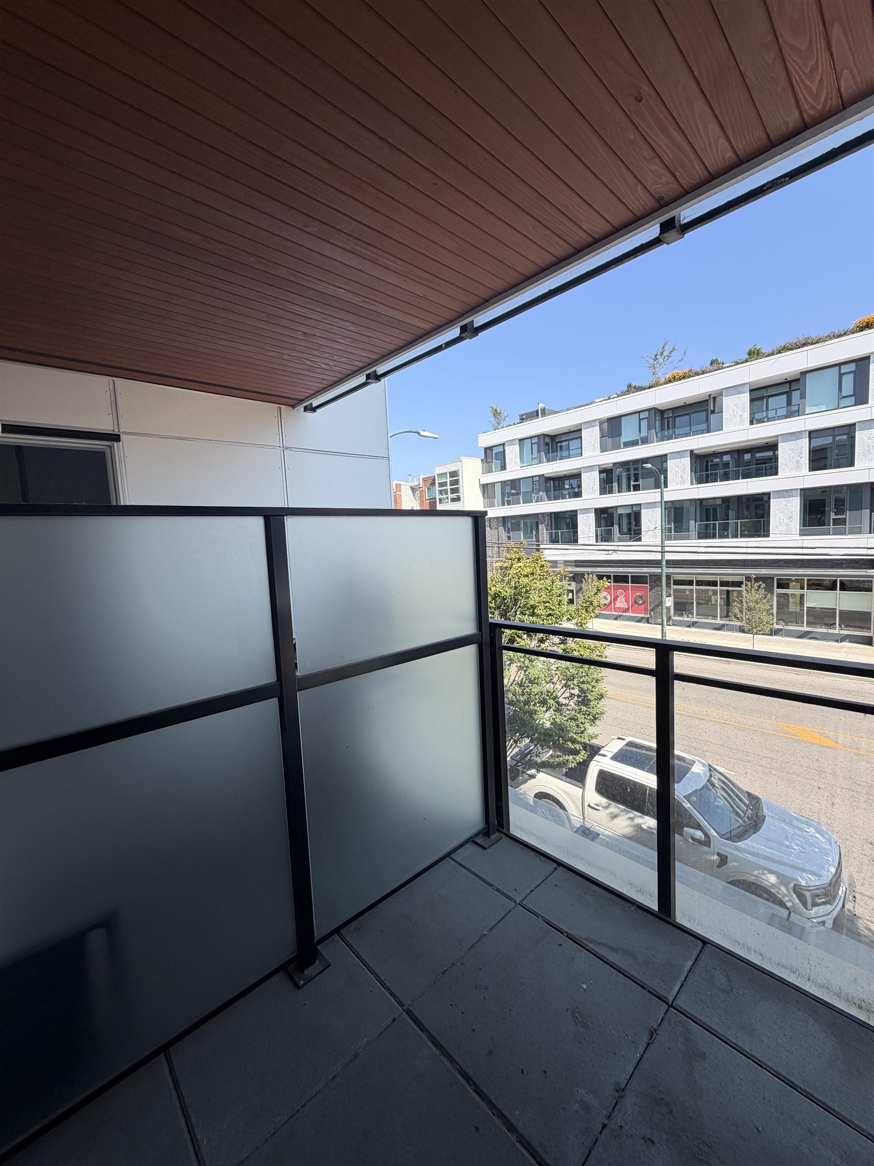 Unit 2 - 2858 W 4th Avenue, Vancouver 5