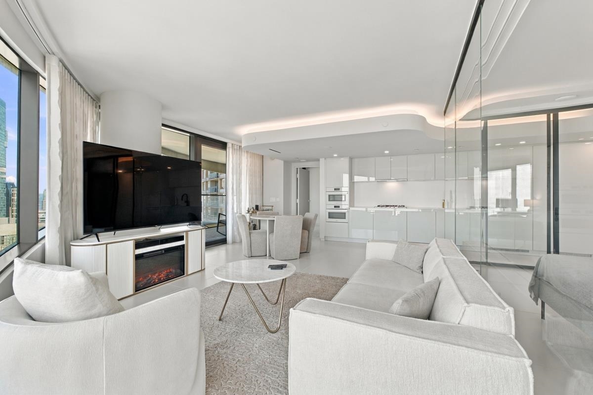 Unit 2406 - 1033 Nelson Street, Vancouver 3