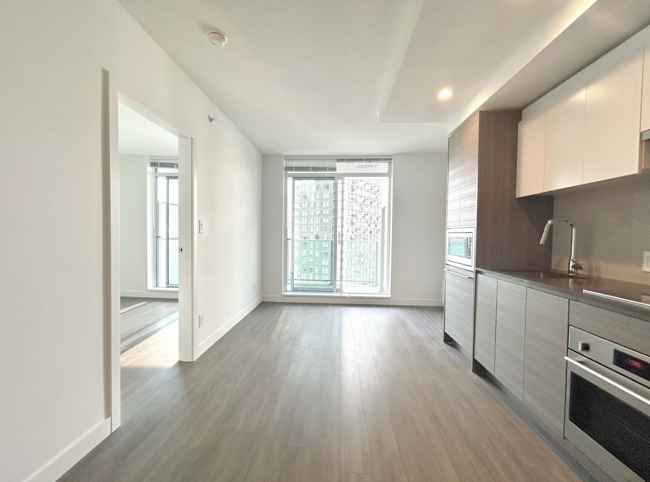 Unit 13xx - 13655 Fraser Highway, Surrey 5