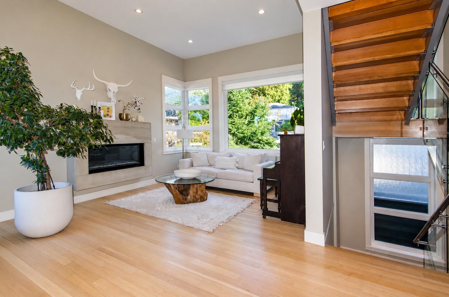 649 Sylvan Avenue, Vancouver 5