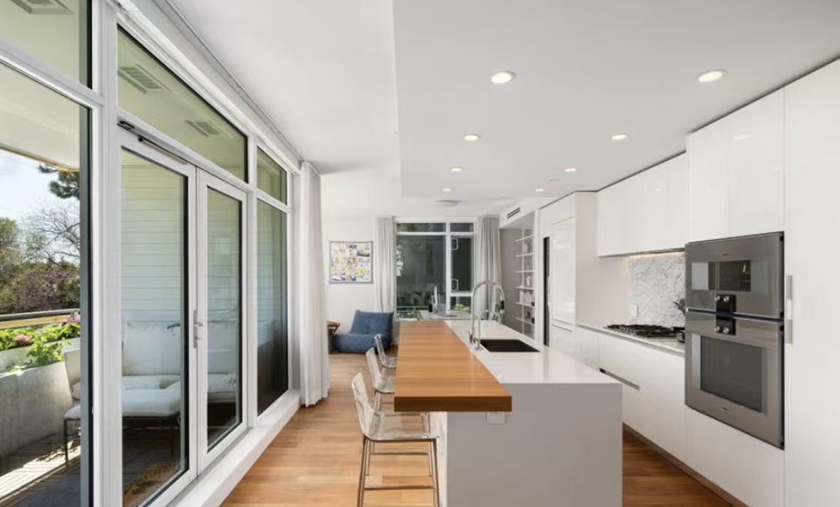 Unit 203 - 375 W 59th Ave, Vancouver 2