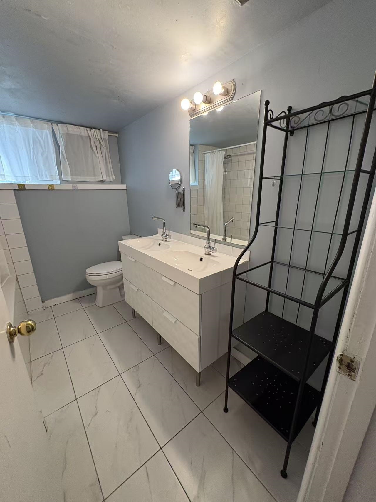 2954 Dollarton, North Vancouver 4