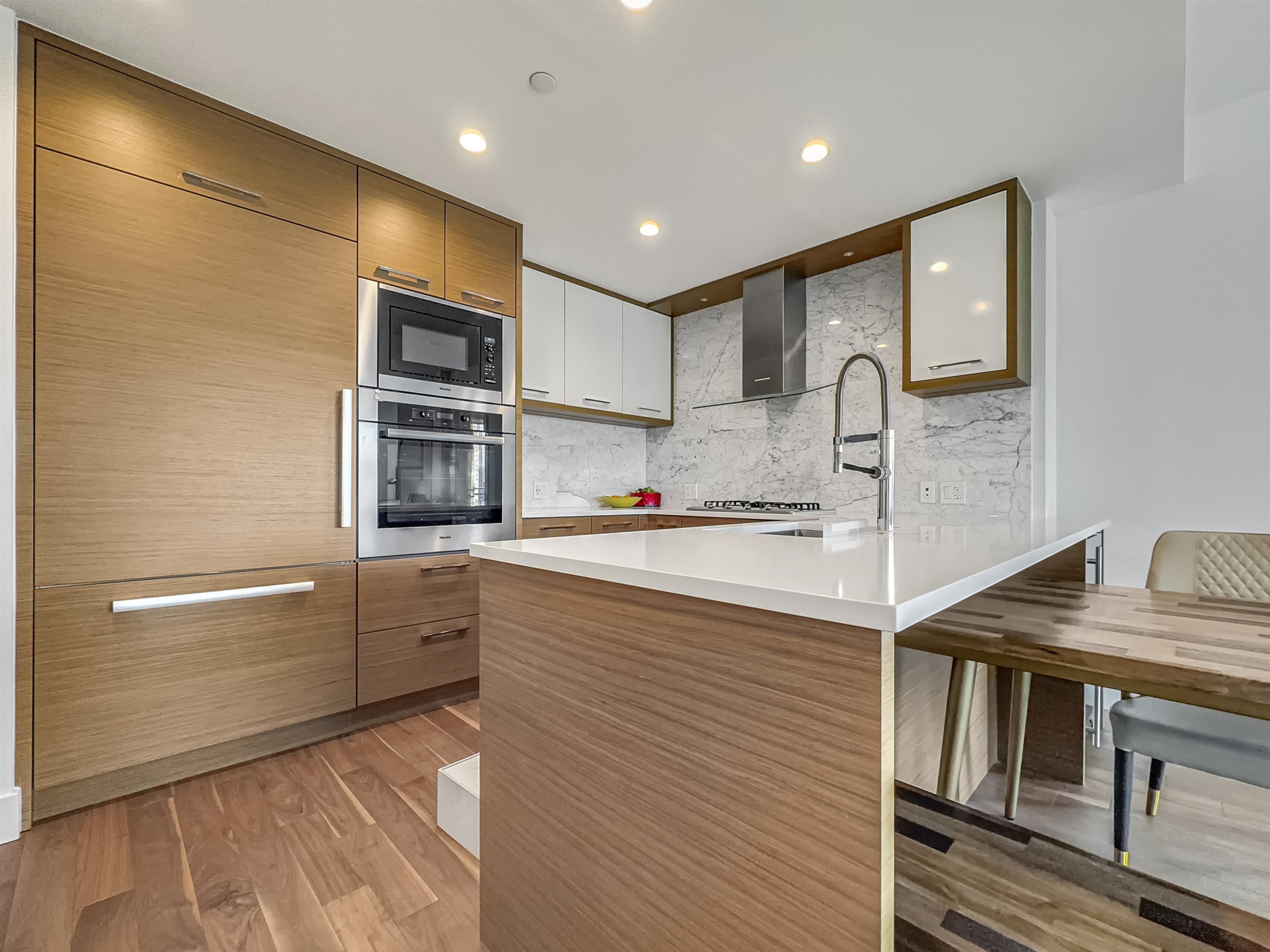 Unit 17xx - 4360 Beresford Street, Burnaby 2