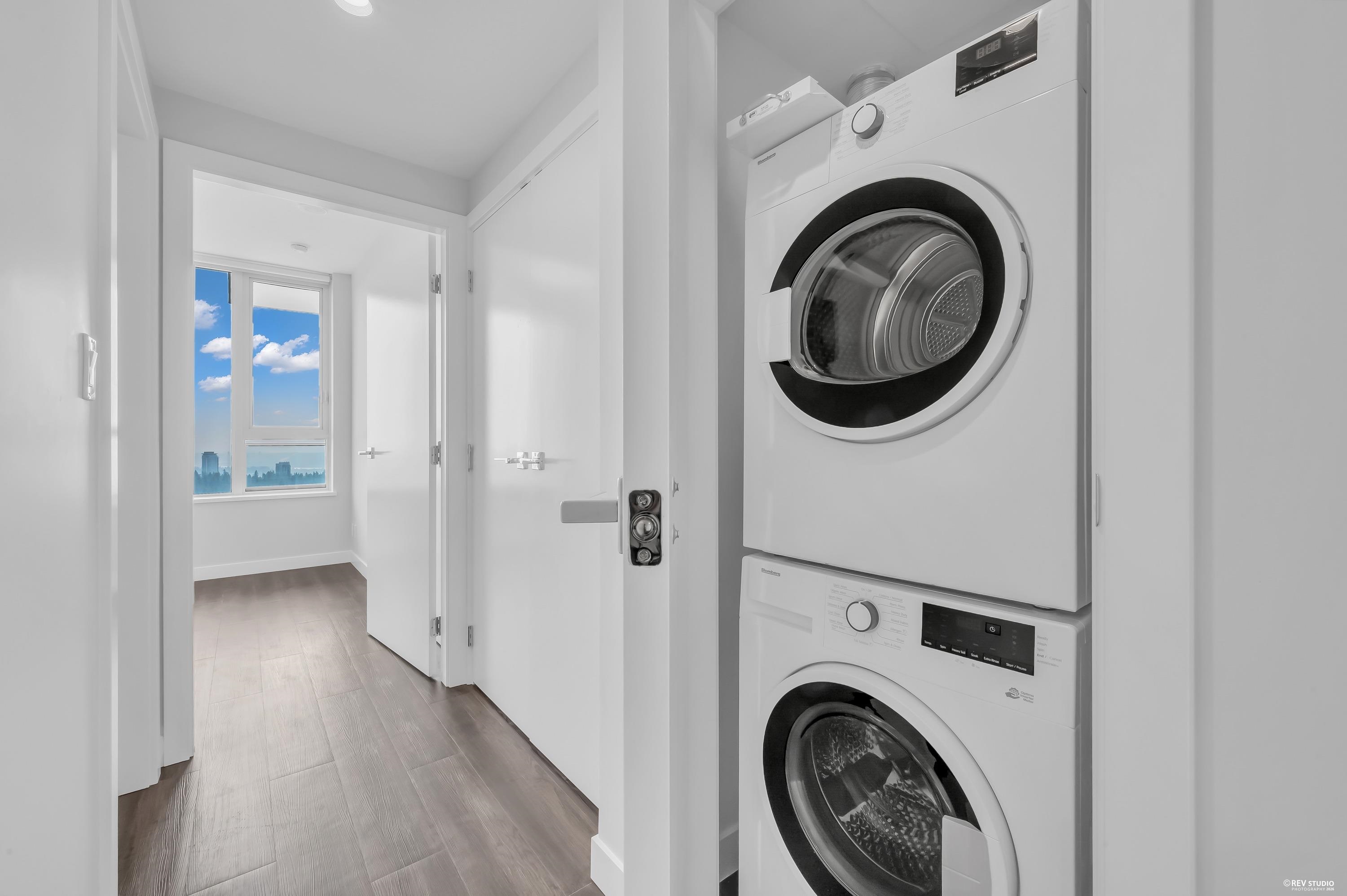 Unit 4801 - 567 Emerson Street, Coquitlam 4
