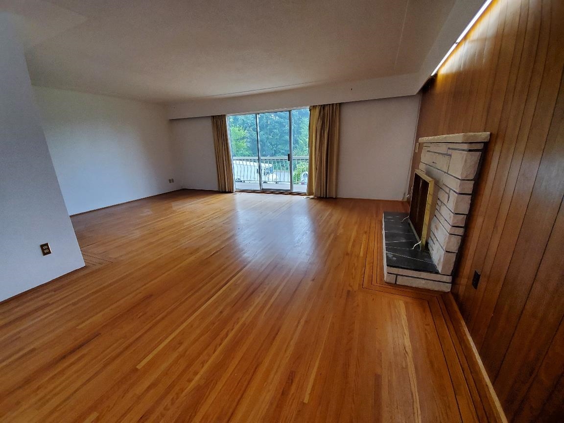 Unit Upper - 644 14th Street W, North Vancouver 2