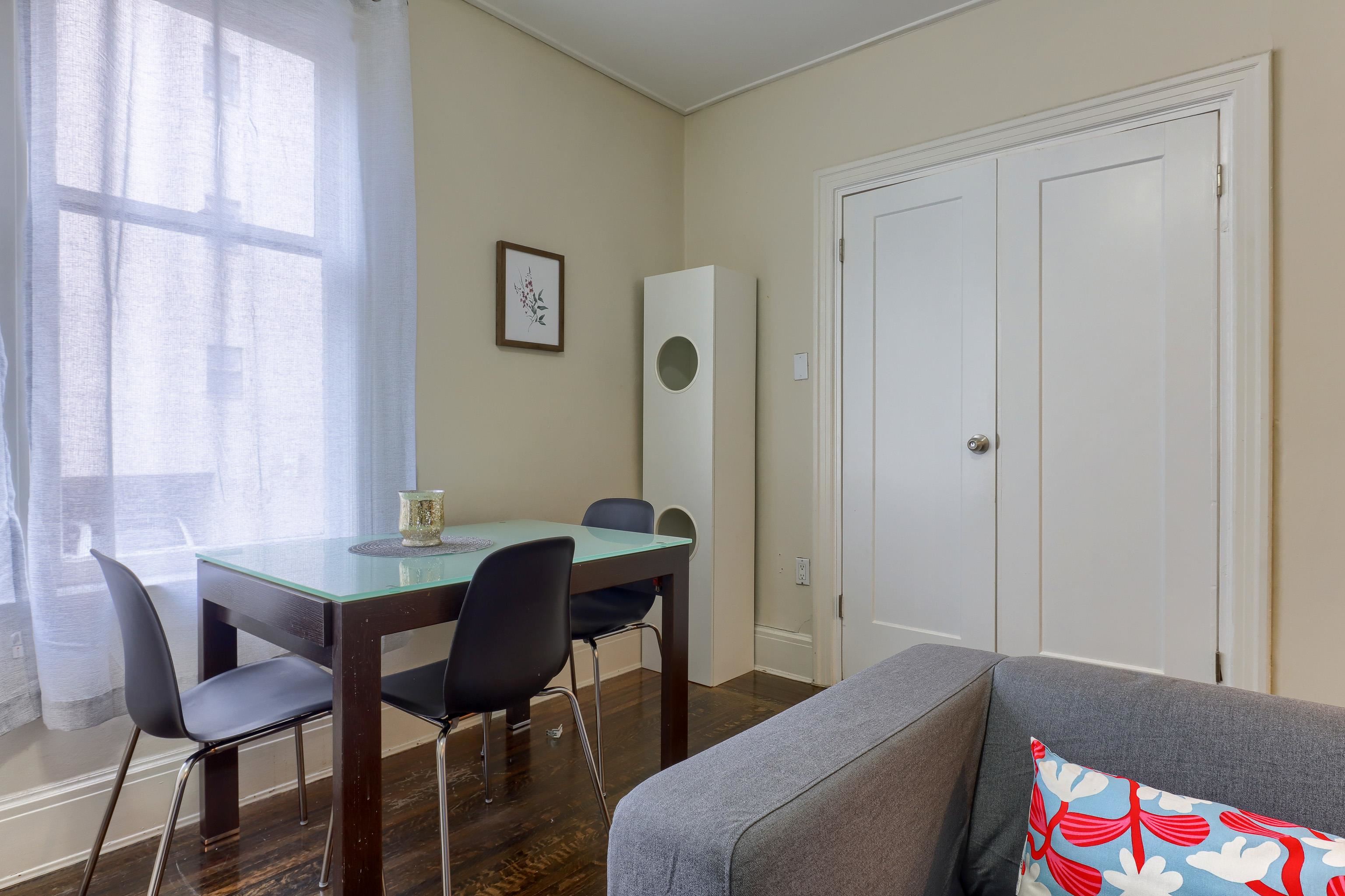 Unit 6 - 935 Jervis Street, Vancouver 2