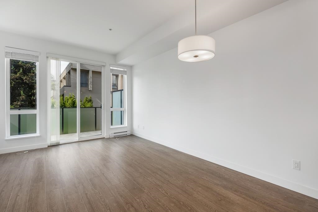 Unit 210 - 6533 Mckay Avenue, Burnaby 4