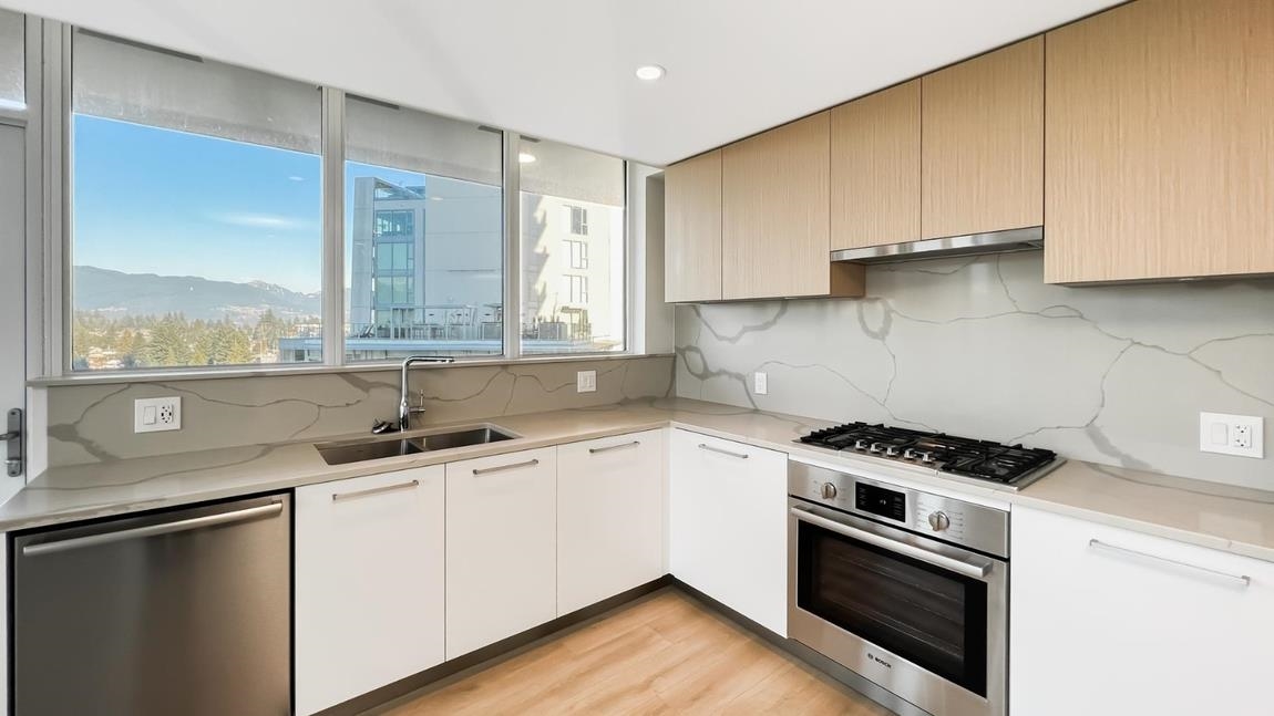 Unit 10xx - 567 Clarke Road, Coquitlam 5