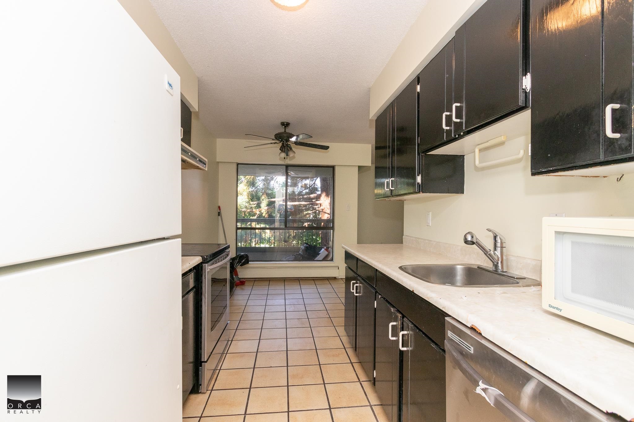 Unit 203 - 1877 West 5th Street, Vancouver 5