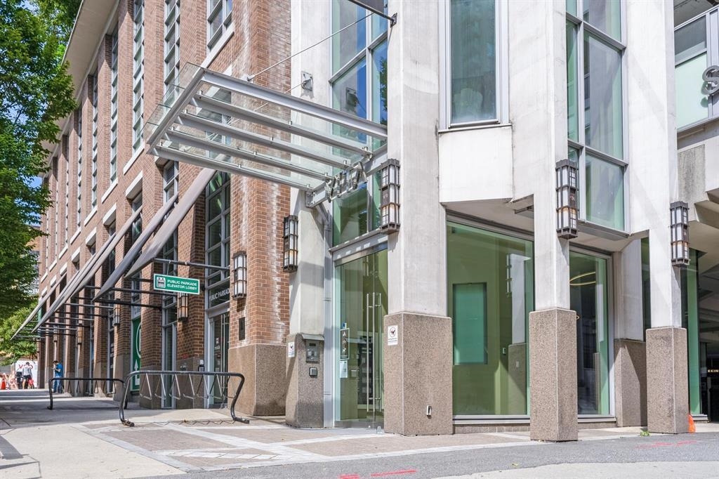 Unit 701 - 565 Smithe Street, Vancouver 3