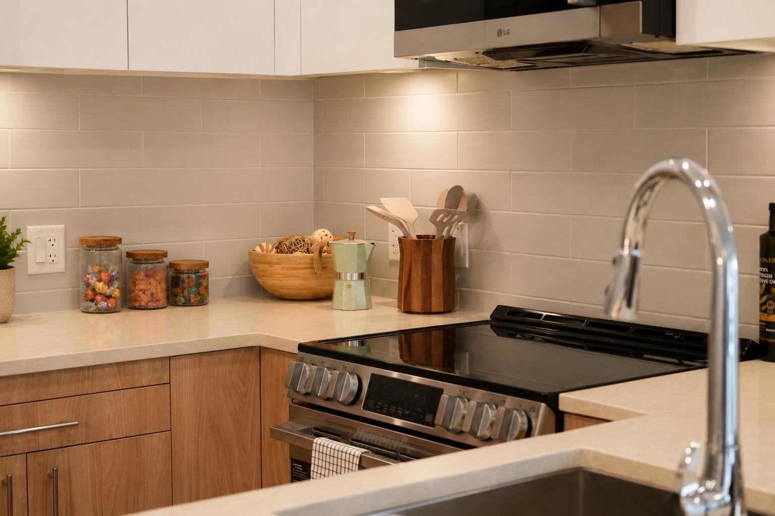 Unit 416 - 245 Bewicke Avenue, North Vancouver 2