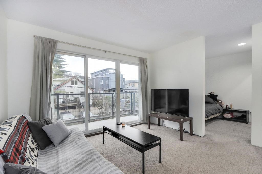 Unit 207 - 1450 Laburnum Street, Vancouver 4