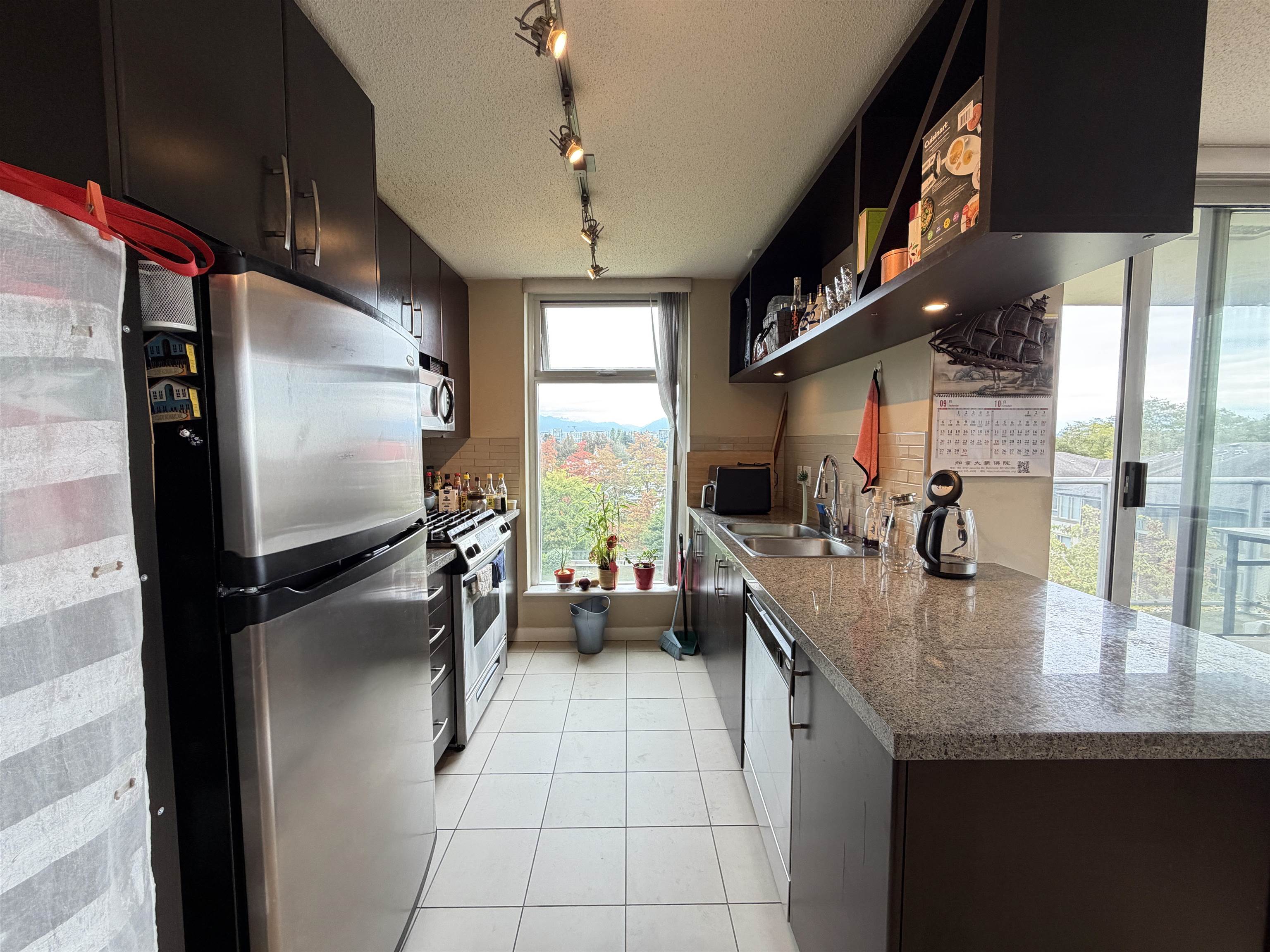 Unit 803 - 5068 Kwantlen Street, Richmond 5