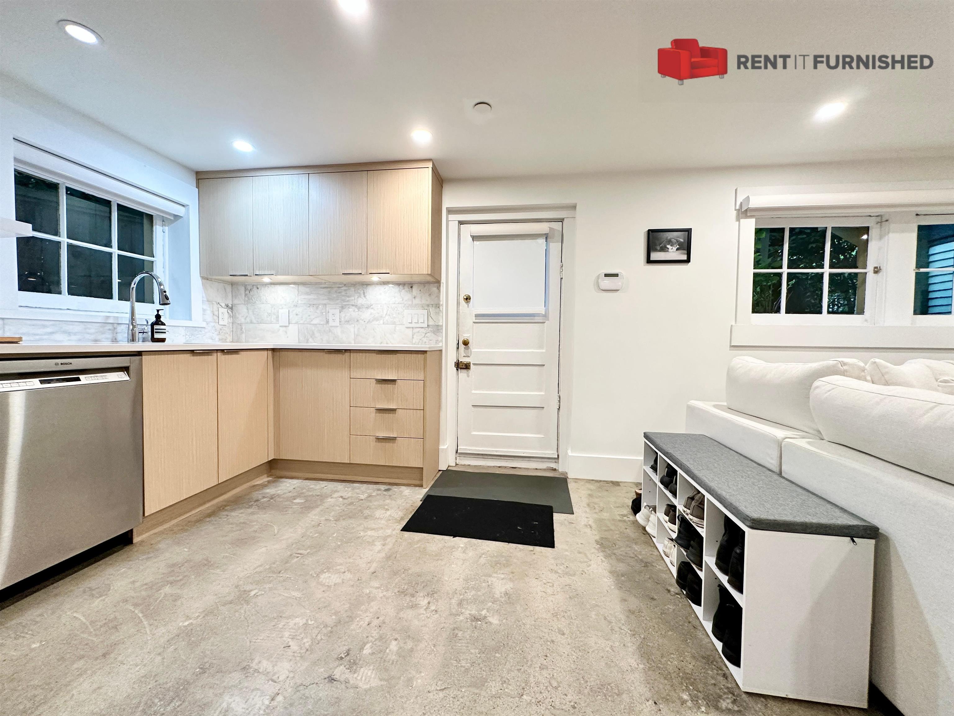 2036 15th Avenue W, Vancouver 4
