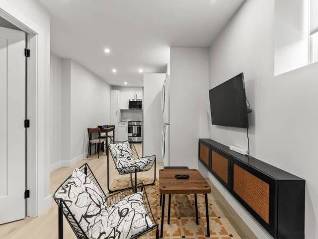 Unit Basement - 32xx E 44th Avenue, Vancouver 2