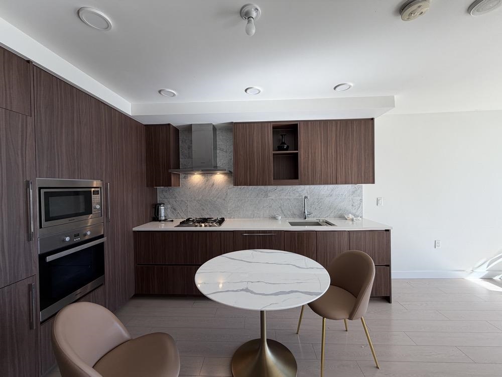 Unit 19F - 433 Sw Marine Drive, Vancouver 2