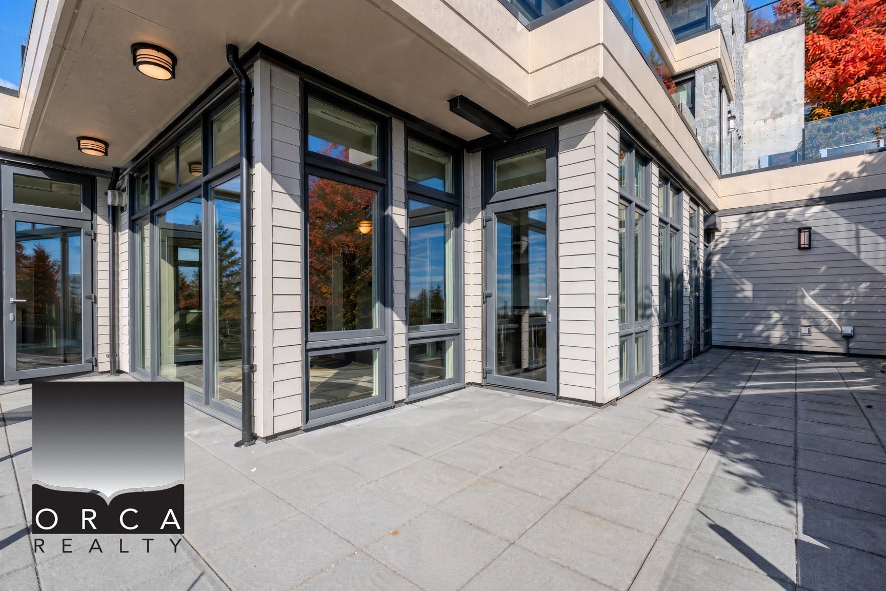 2551 Highgrove Mews, West Vancouver 2