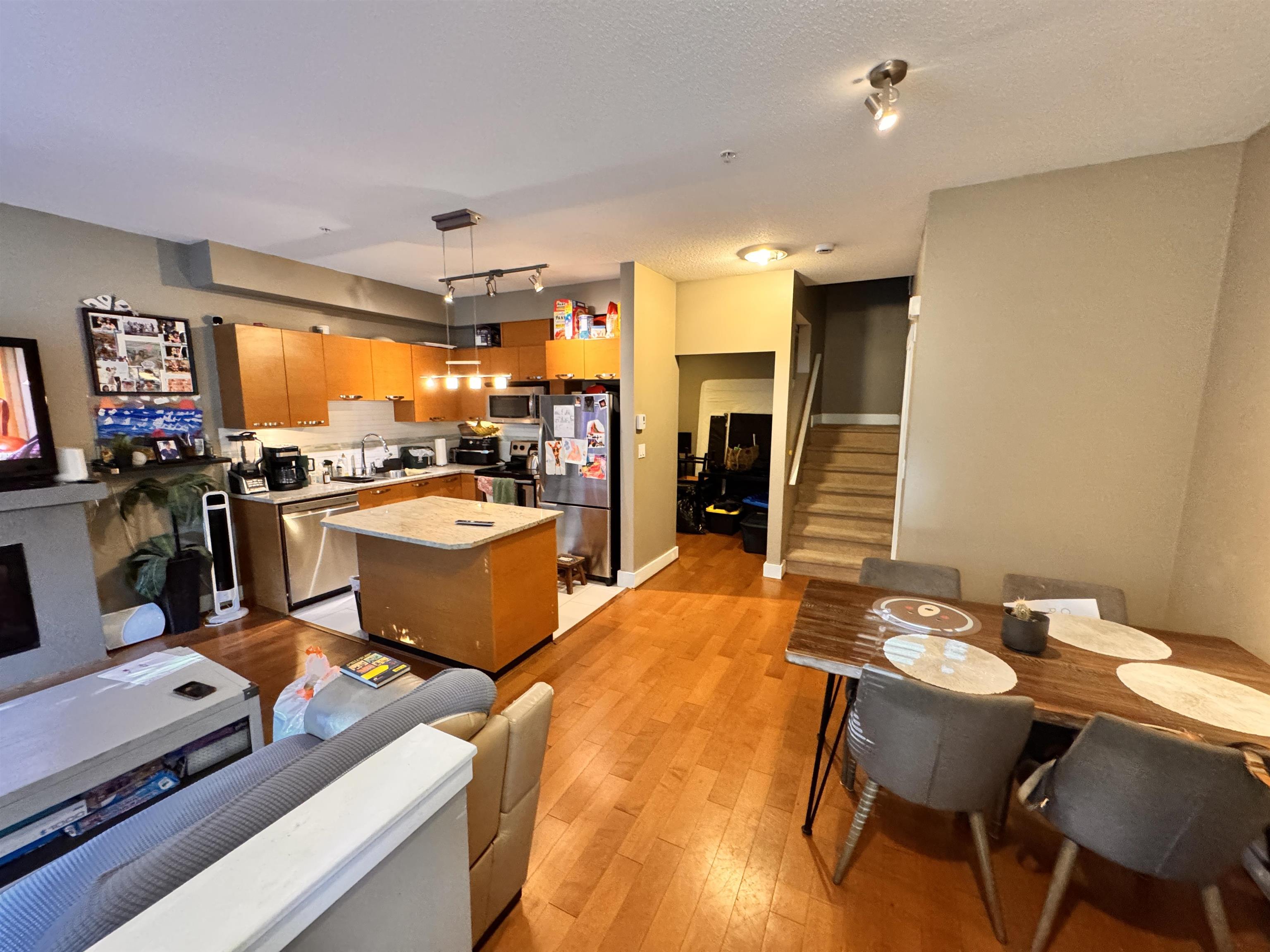 Unit 102 - 7488 Byrnepark Walk, Burnaby 3