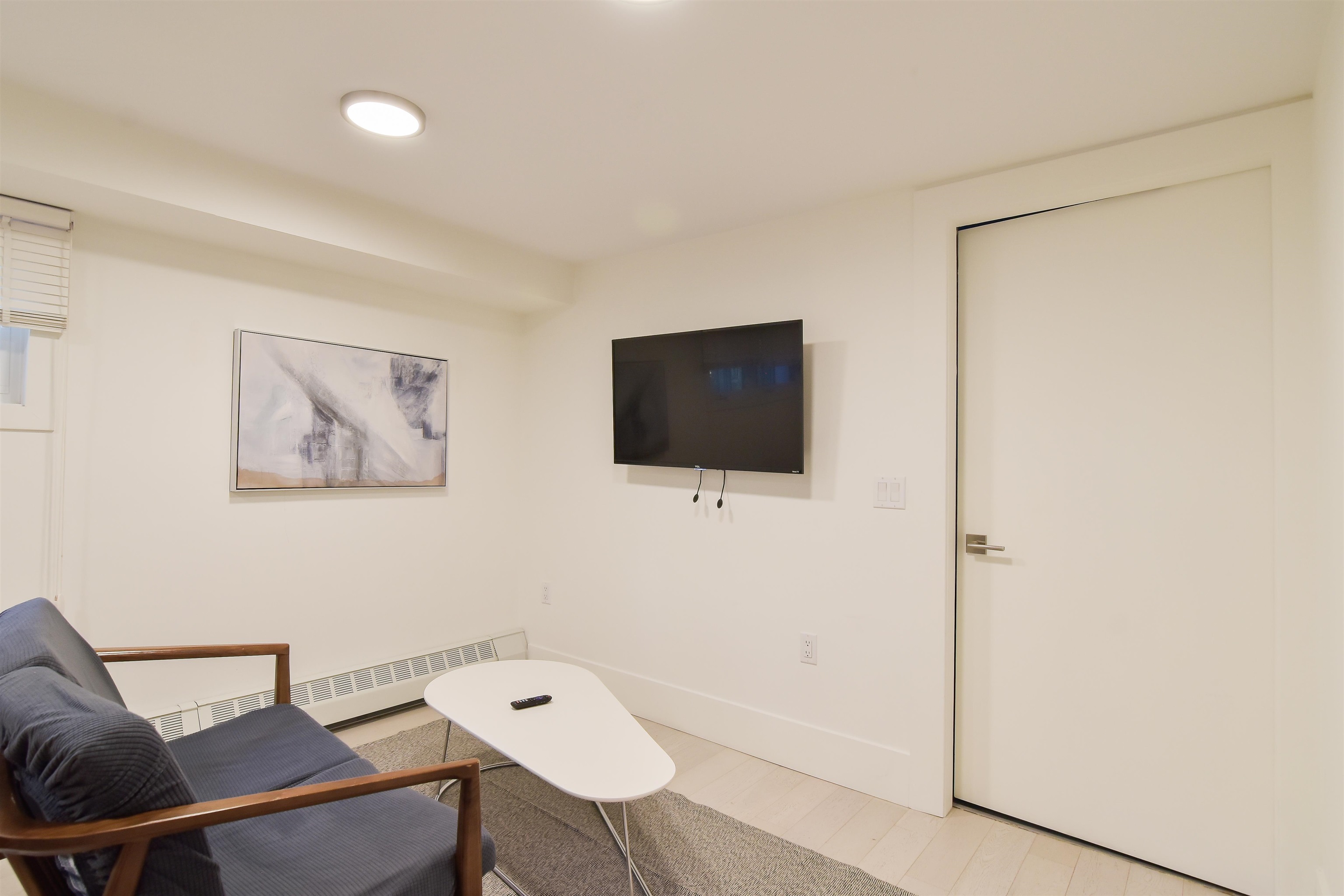 Unit 2 - 1425 Haro Street, Vancouver 2