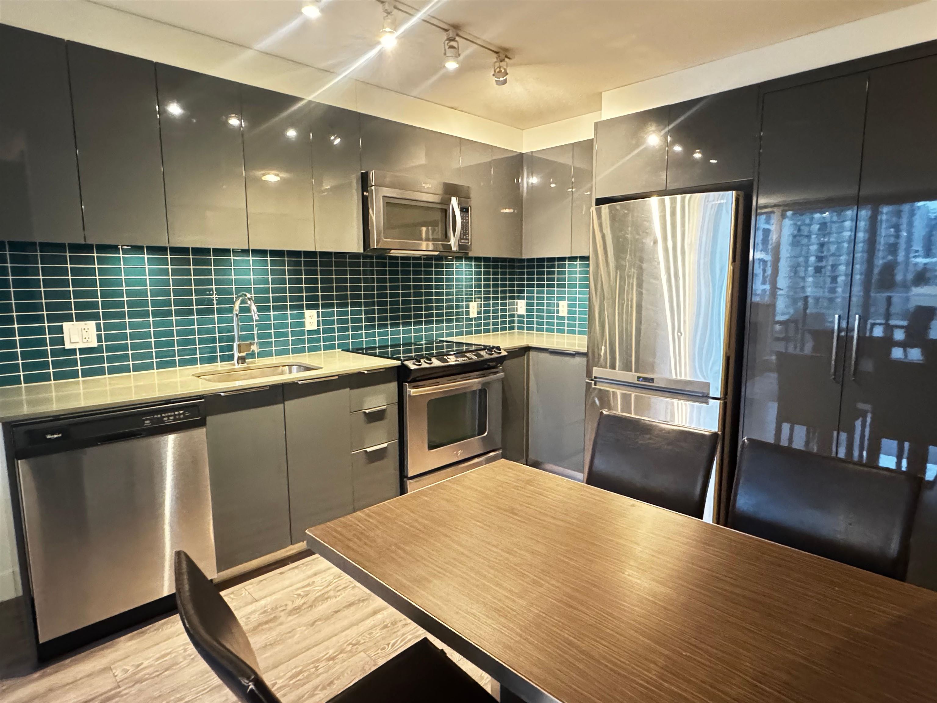 Unit 605 - 1325 Rolston Street, Vancouver 5