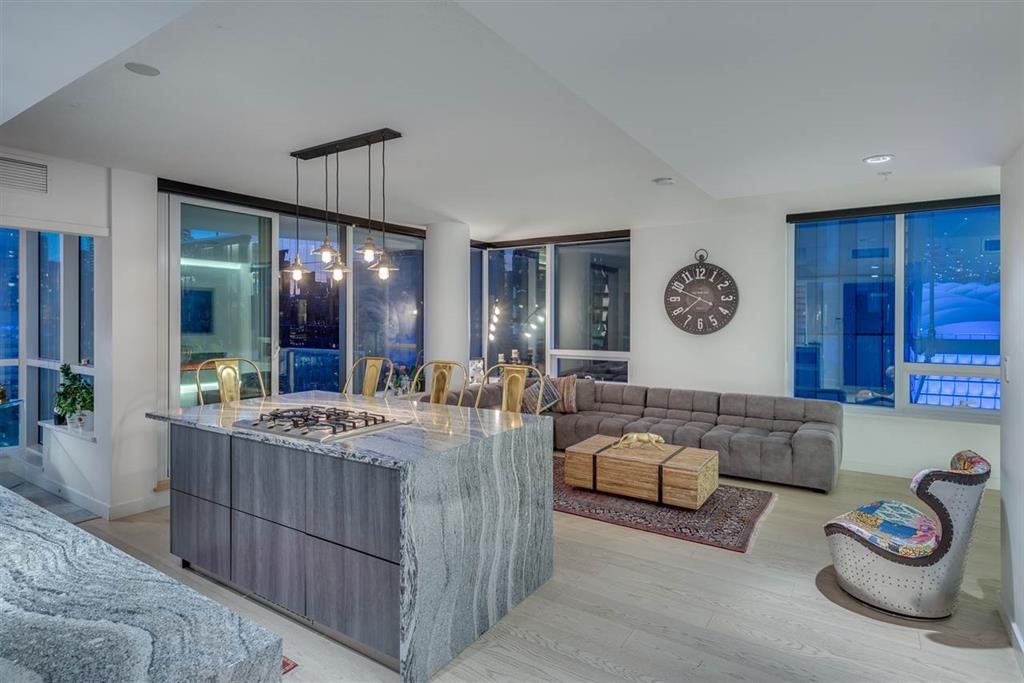 Unit PH2015 - 68 Smithe Street, Vancouver 2